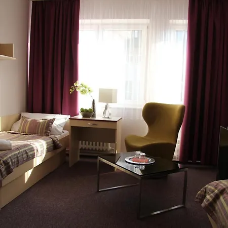 Hotel Junior